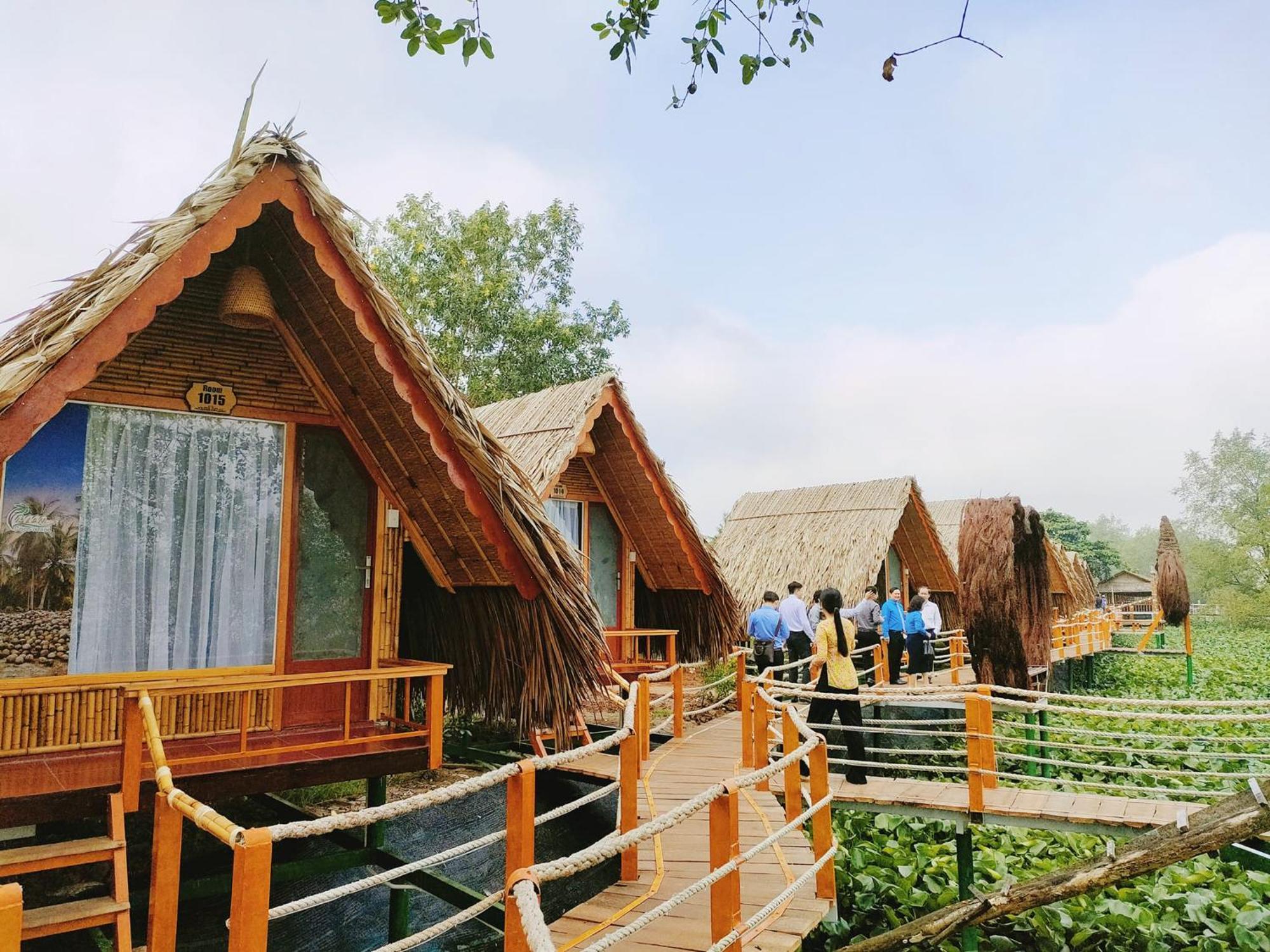 Coco Island Con Phung Hotell Ben Tre Exteriör bild